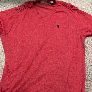 English Laundry Lions Crest V neck